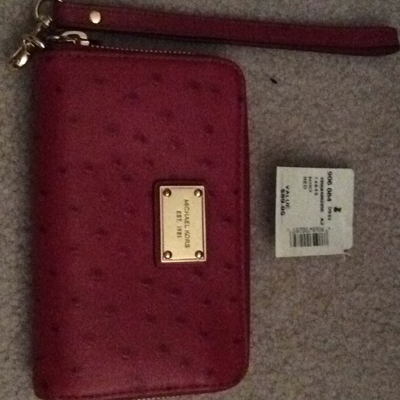 Michael Kors Handbags - Michael Kors new wallet